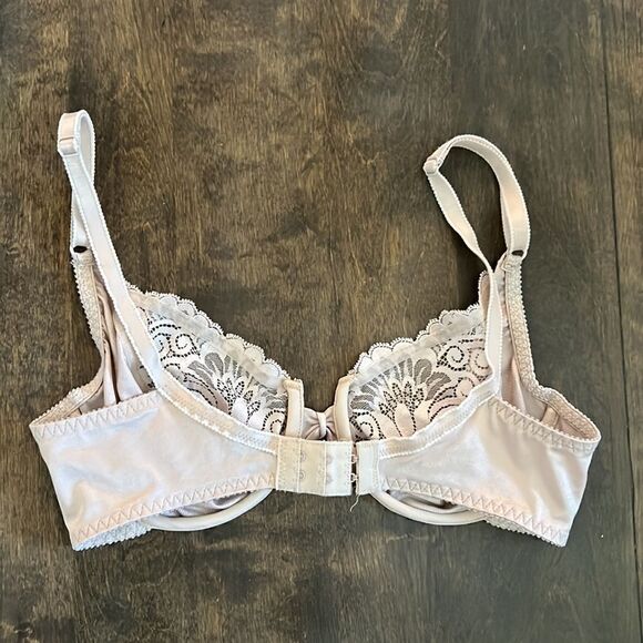 Vintage Olga wired nylon bra style 33095 Sz- 34C - Picture 8 of 9